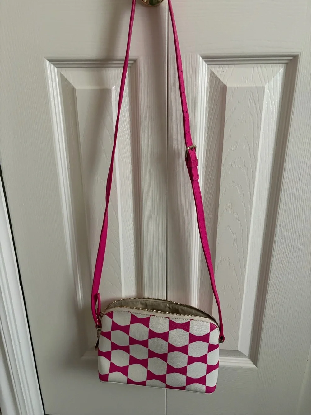 kate spade White and Hot Pink Geometric Purse